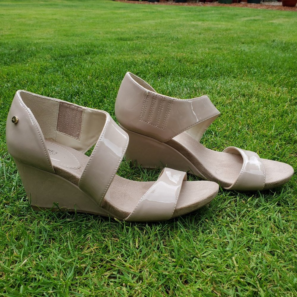 Jones NY Brenda Wedge Sandals Size 6.5